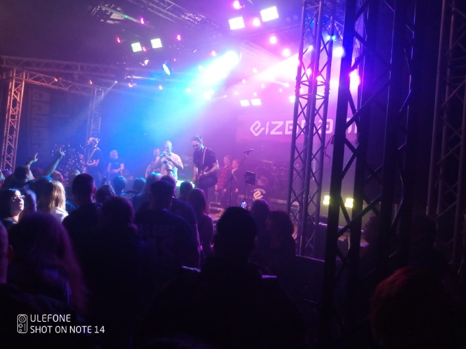 ublrocknacht48.jpg